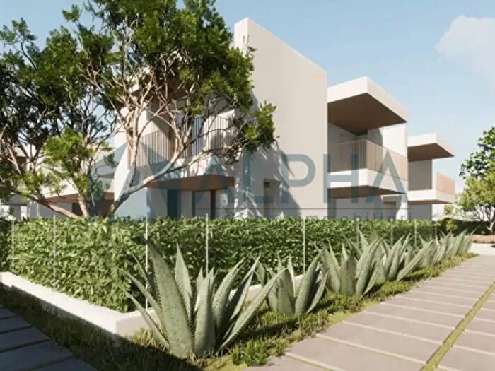 Casa quadrilocale in vendita in Via Levanto, Cesena