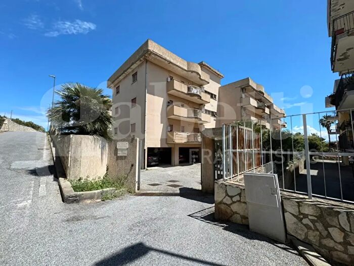 Appartamento in vendita in Via Gaetano Micale, Messina