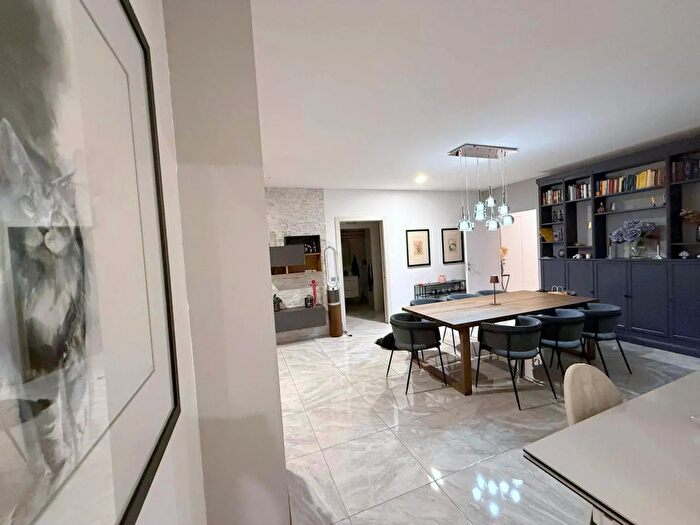 Appartamento quadrilocale in vendita in Via Luigi Pellizzo, Padova