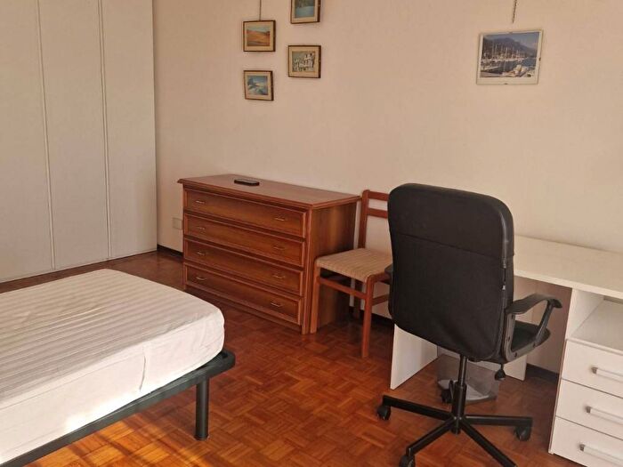 Appartamento trilocale in affitto in Via Giuseppe Ripamonti, Vigentino Fatima, Milano