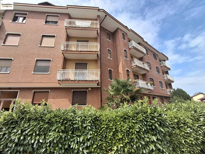 Appartamento trilocale in vendita in Via Badini, Santena