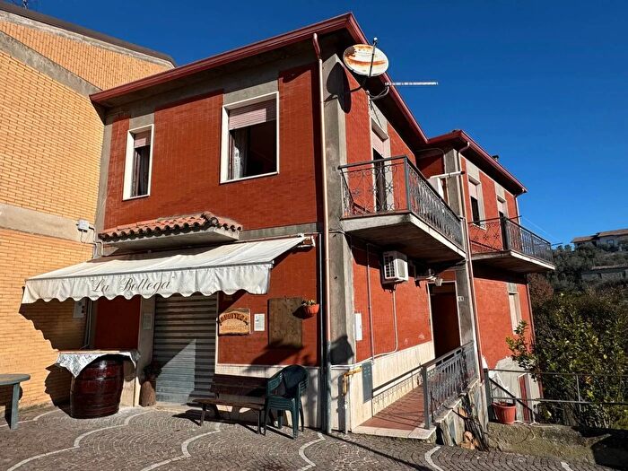 Appartamento trilocale in vendita in Piazza Guglielmo Marconi N Fontana Liri, Fontana Liri