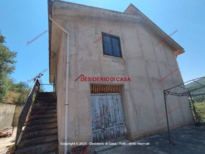 Casa quadrilocale in vendita in Ss, Pollina