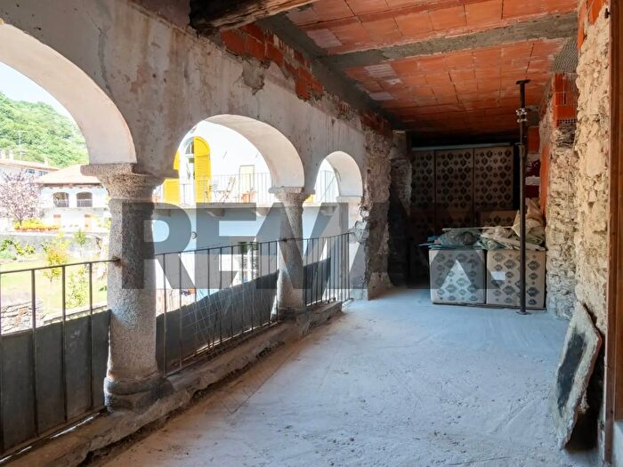 Casa bilocale in vendita in Via Canonico Rinaldi, Madonna Del Sasso