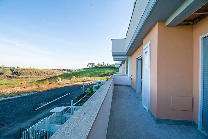 Casa trilocale in vendita in Via Francesco Severi, Roma