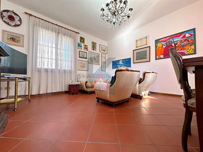 Casa con 5 locali in vendita in Via Fontanelle, Forli
