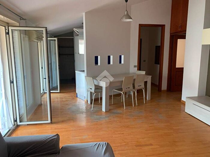 Appartamento trilocale in affitto in Via francesco marchesiello, Parco Cerasole, Caserta