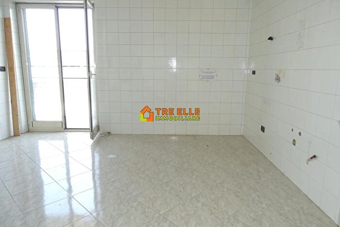 Appartamento quadrilocale in vendita in Via F Pertrarca San Vitaliano Na, San Vitaliano