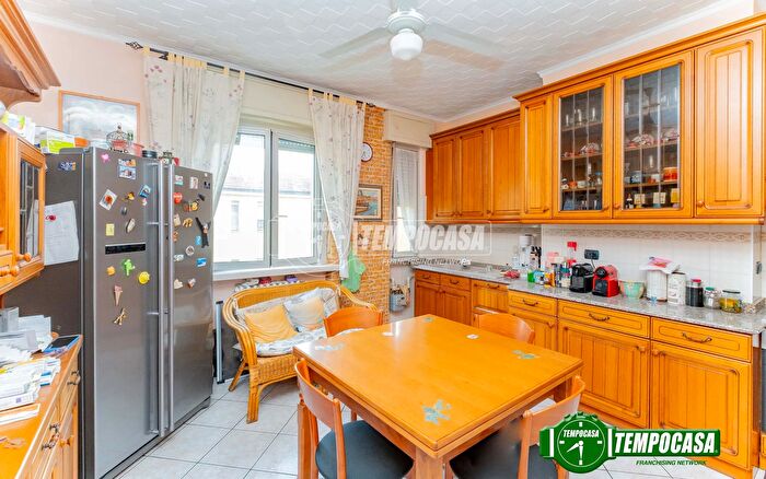 Appartamento trilocale in vendita in Via Cascina Barocco, Milano