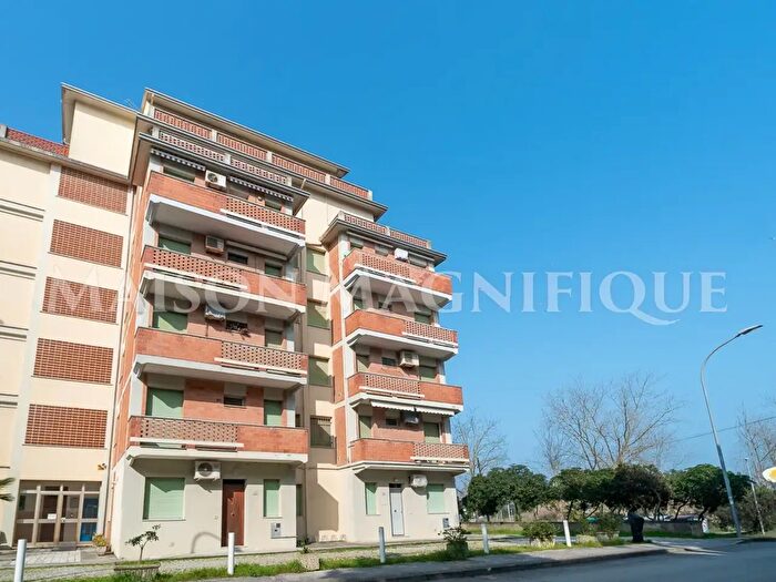 Appartamento trilocale in vendita in Via Nicolò Pisano, Comacchio