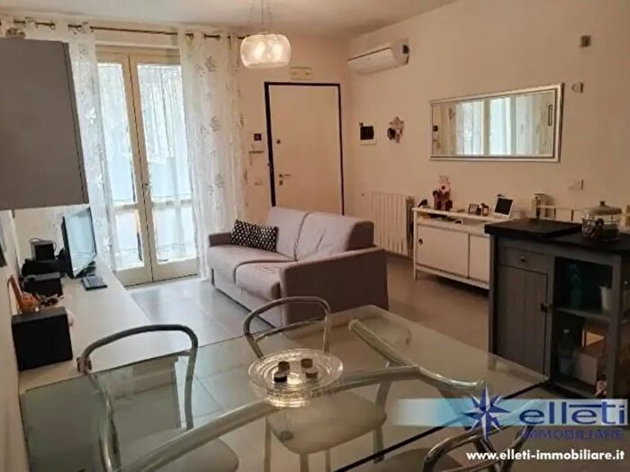 Appartamento con 5 locali in vendita in Massa