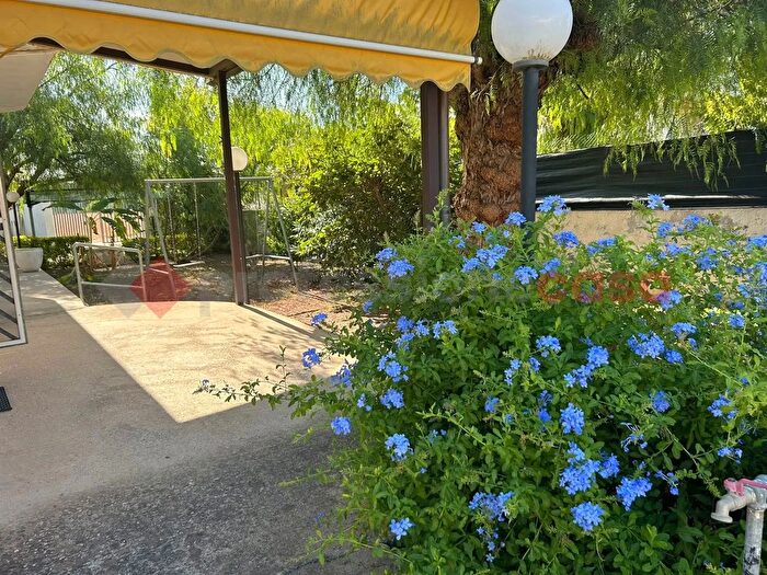 Casa quadrilocale in vendita in Quarta Parallela Serrone, Pulsano