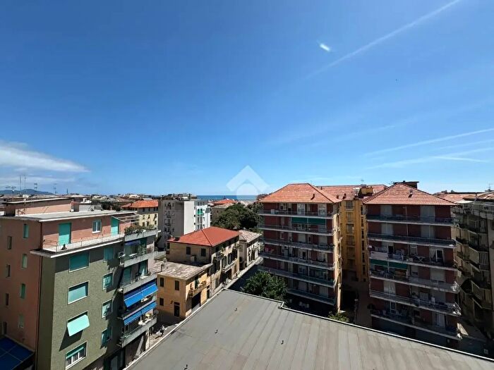 Appartamento con 6 locali in vendita in Via Aurelia, Chiavari