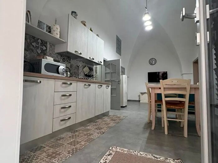 Casa con 6 locali in vendita in Via Padre Serafino Tamborrino, Ostuni