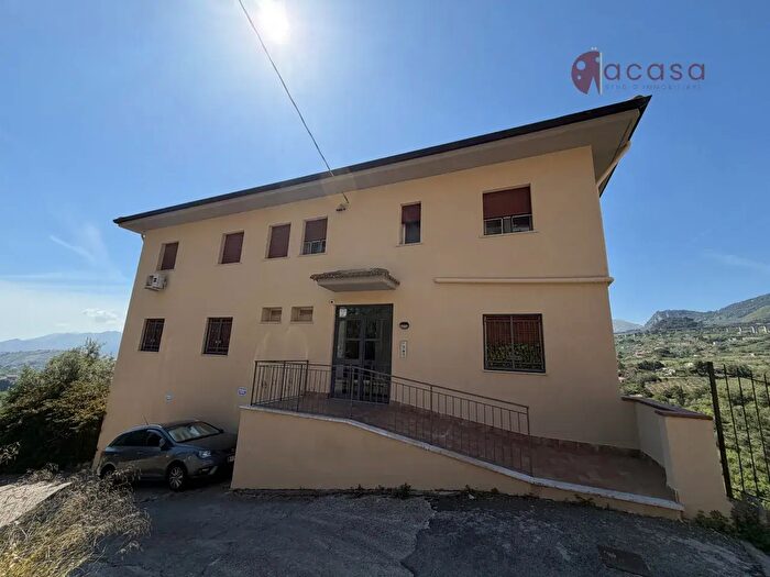 Appartamento quadrilocale in vendita in Via Provinciale a, Monreale