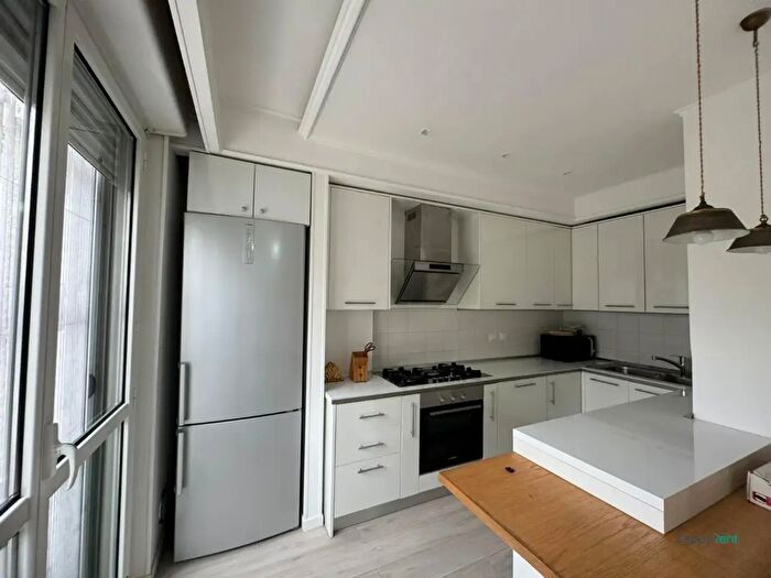 Appartamento bilocale in affitto in Via Carlo Perini, Milano