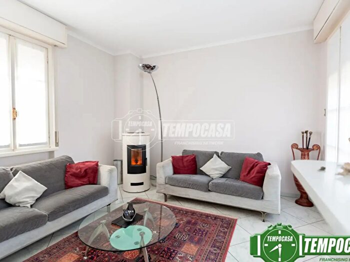 Appartamento trilocale in vendita in Via Fratelli Rosselli, Spino DAdda