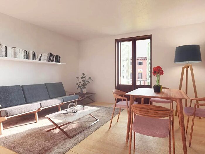 Appartamento trilocale in vendita in Firenze