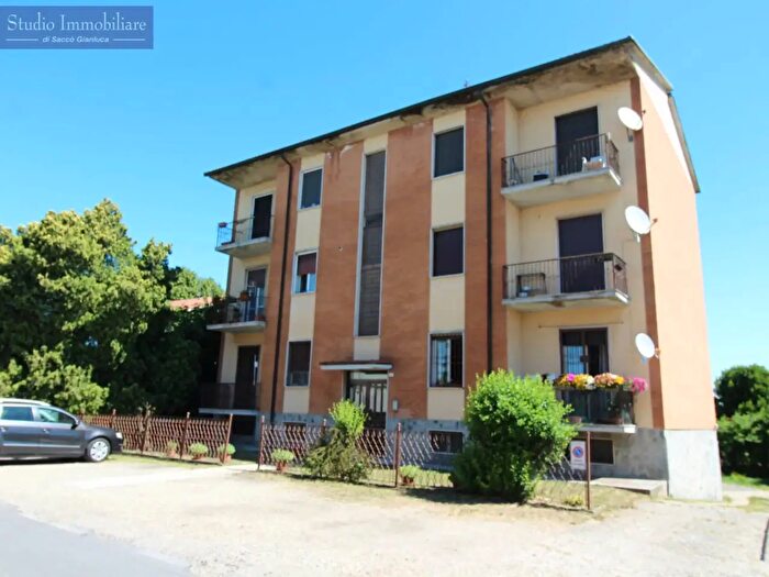 Appartamento trilocale in vendita in Via Stazione, Bastida Pancarana