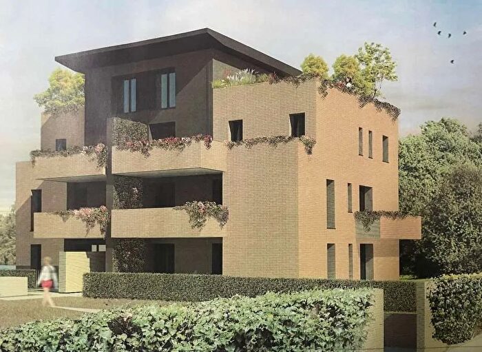 Appartamento con 6 locali in vendita in Reggio Emilia