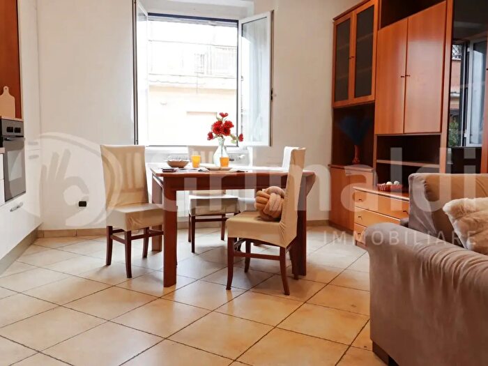 Appartamento bilocale in vendita in Via Enrico Bondi, Roma