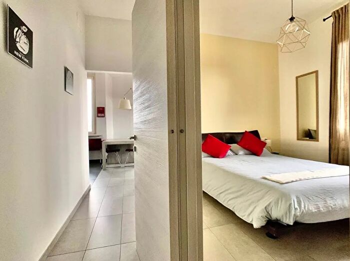 Appartamento con 5 locali in vendita in Via Mercadante, Firenze