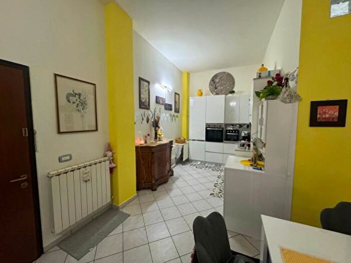 Appartamento trilocale in vendita in Via Zeffiro Massa, Sanremo