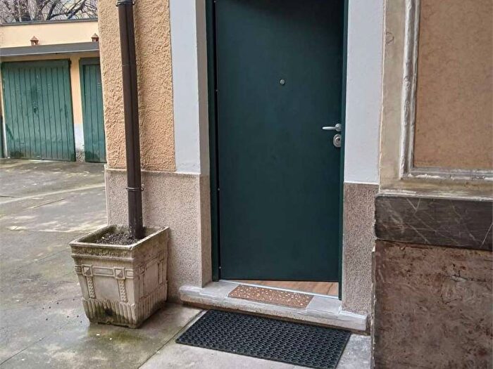 Appartamento monolocale in affitto in Via Maestri Campionesi, Cadore, Milano
