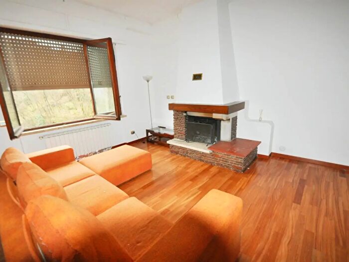 Appartamento quadrilocale in vendita in Via Buonviaggio Esclusiva Intermedia Srl, La Spezia