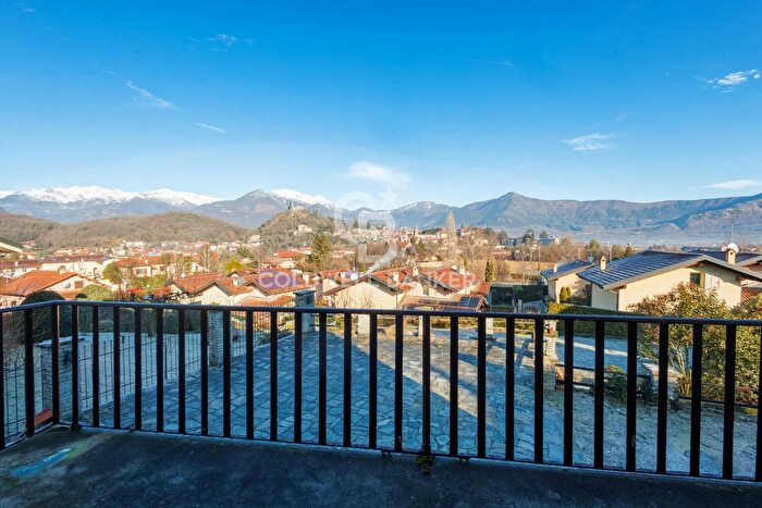 Casa con 15 locali in vendita in Via Monte Cuneo, Avigliana