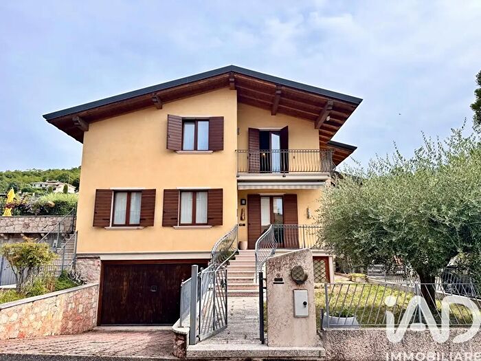 Casa con 7 locali in vendita in Via Roma, Sant'Ambrogio Di Valpolicella