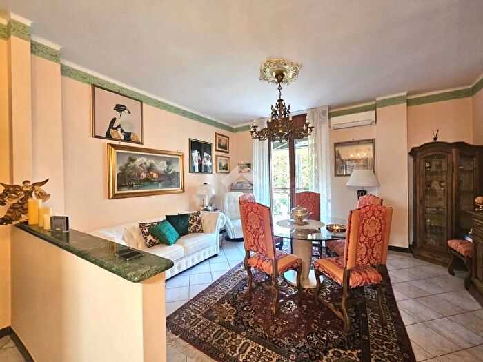 Appartamento quadrilocale in vendita in Via Leonardo da Vinci, Tortona