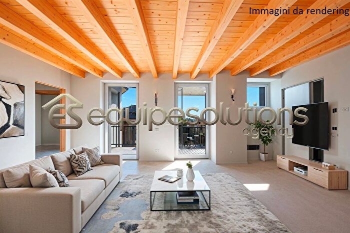 Appartamento quadrilocale in vendita in Via Borgosale, Ranica