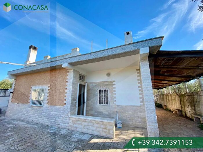 Casa quadrilocale in vendita in Contrada Sarago, Bitonto