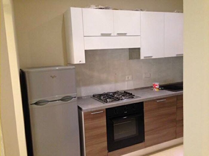 Appartamento trilocale in affitto in VIA RIDOLFI, Centro Storico, Empoli