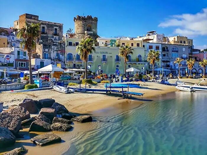 Appartamento trilocale in vendita in Forio