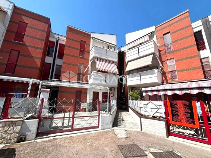 Appartamento trilocale in vendita in Via Perugia, Campomarino