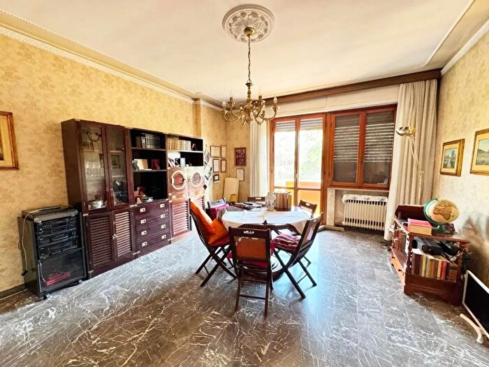 Appartamento con 5 locali in vendita in Pisa