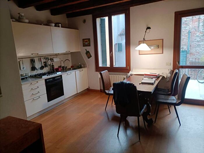 Appartamento trilocale in affitto in Via Roma, Piazze Duomo, Padova