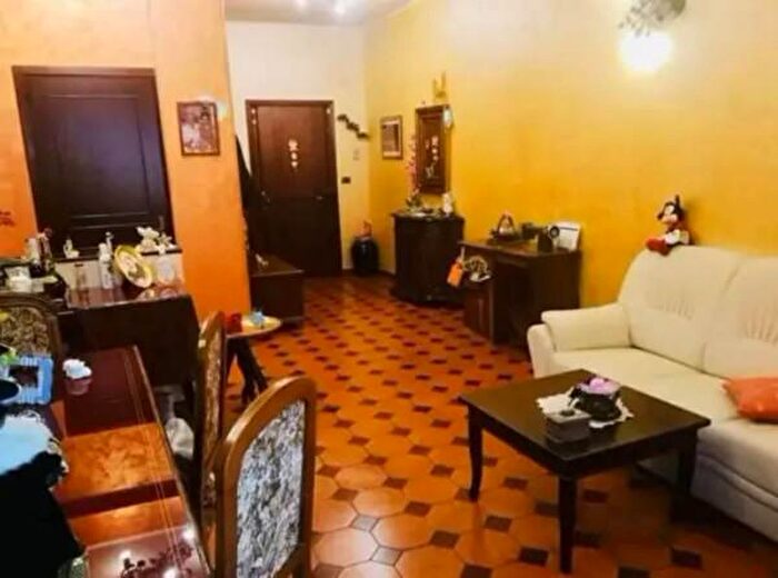 Appartamento quadrilocale in vendita in Via Circunvallazione Sturiale, Riposto