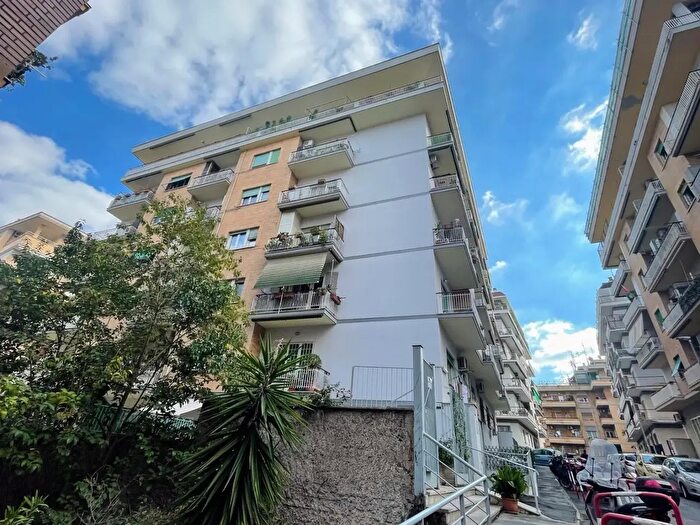 Appartamento bilocale in vendita in Via Pietro Ferrigni, Roma