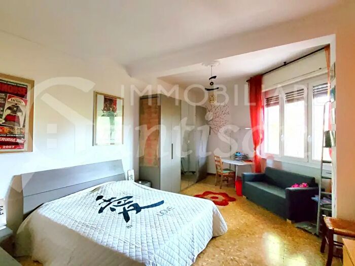 Appartamento trilocale in affitto in Via Richa, Firenze