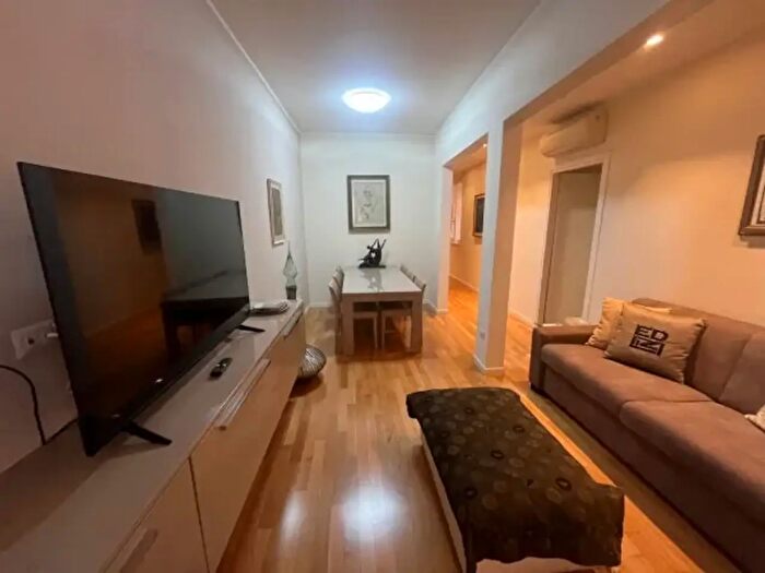 Appartamento quadrilocale in vendita in Via Gabriele Falloppia, Modena