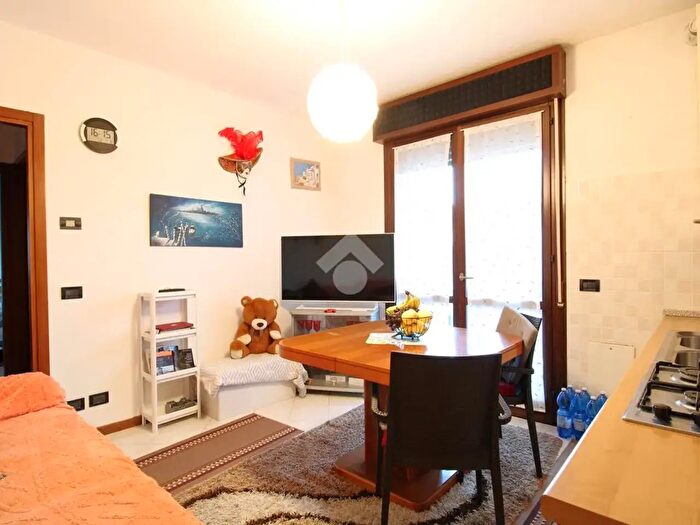 Appartamento bilocale in vendita in Appartamento Viale Jacopo dal Verme, Vicenza