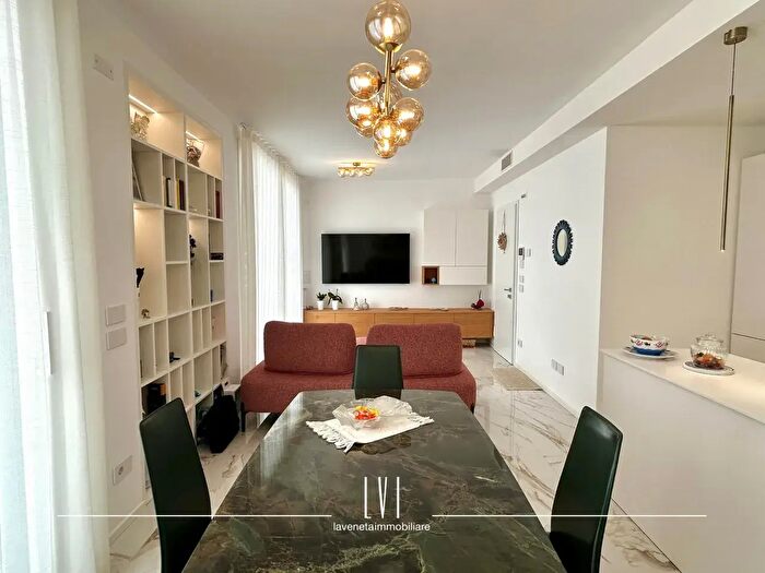 Appartamento quadrilocale in vendita in Accesso Nono di Via Andrea Bafile N, Jesolo