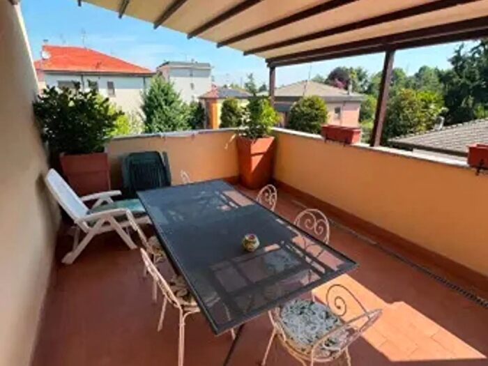 Appartamento trilocale in vendita in Via Giuseppe Parini, Settimo Milanese