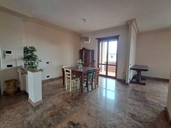 Casa con 6 locali in affitto in Via Pietro Cella, Belvedere, Piacenza