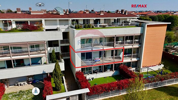 Appartamento trilocale in vendita in Via Giuseppe Garibaldi G, Turate