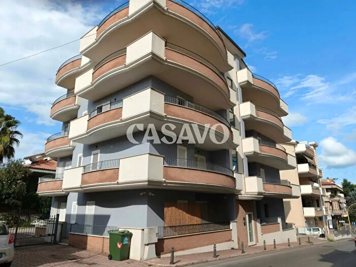 Appartamento con 5 locali in vendita in Via Maternità, Alba Adriatica