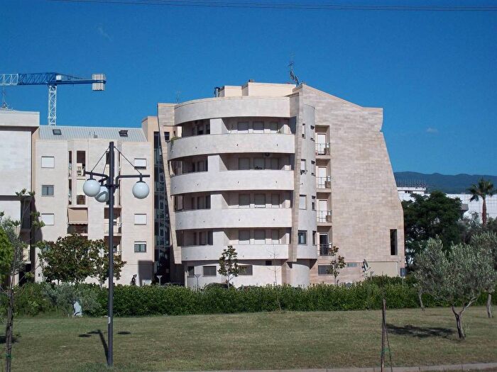 Appartamento trilocale in affitto in Via Gioacchino Rossini, Quattromiglia, Rende